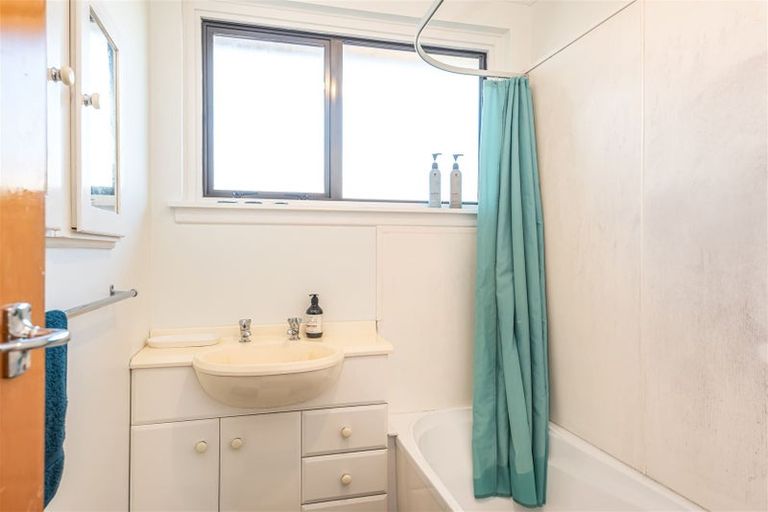 Photo of property in 17 Clydesdale Street, Woolston, Christchurch, 8062