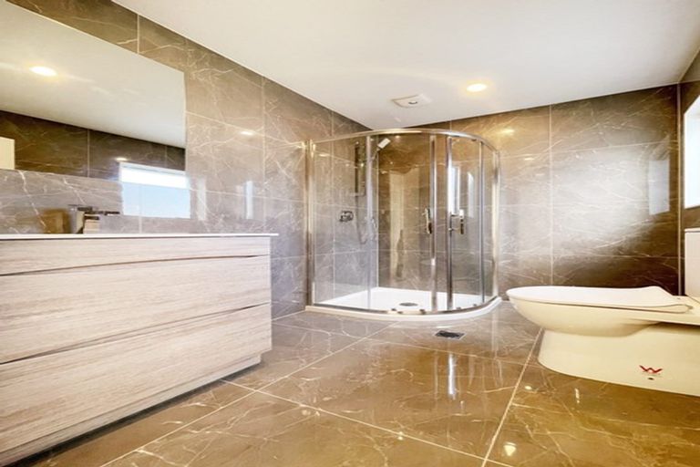 Photo of property in 6a Geordie Street, Henderson, Auckland, 0612