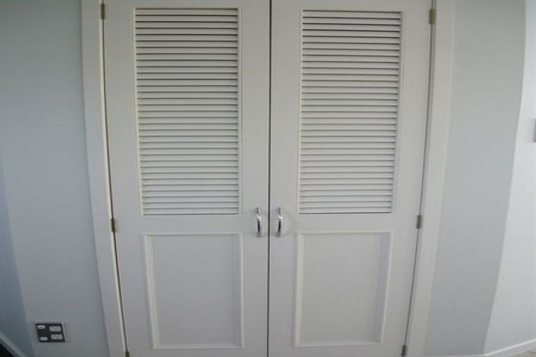 Photo of property in 50 Golf Road, New Lynn, Auckland, 0600