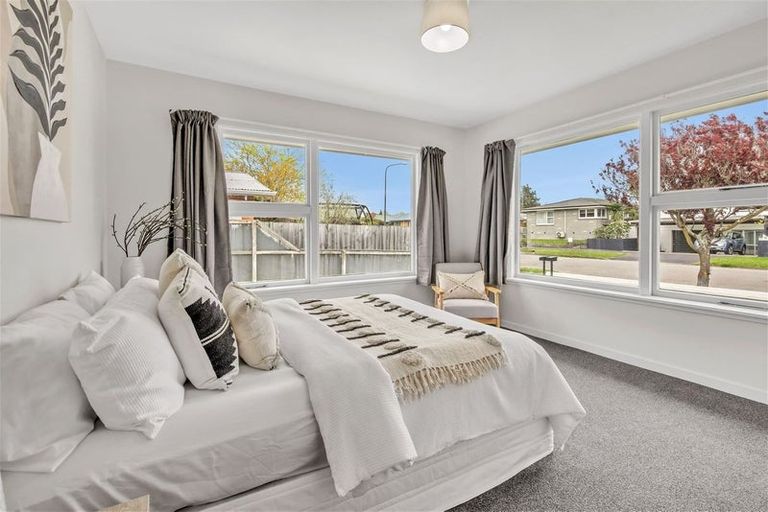 Photo of property in 84 Roberta Drive, Somerfield, Christchurch, 8024