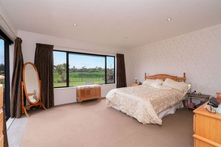 Photo of property in 68 Waitarere Rise Avenue, Waitarere, Levin, 5510