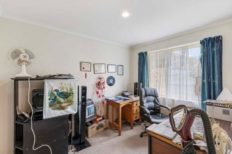 Photo of property in 37 Cabeleigh Drive, Helensville, 0800