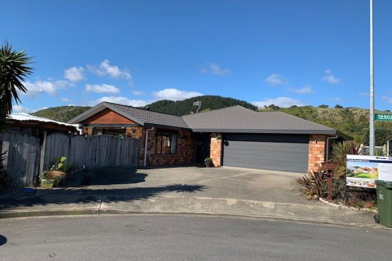 Photo of property in 5 Lambert Way, Paraparaumu, 5032