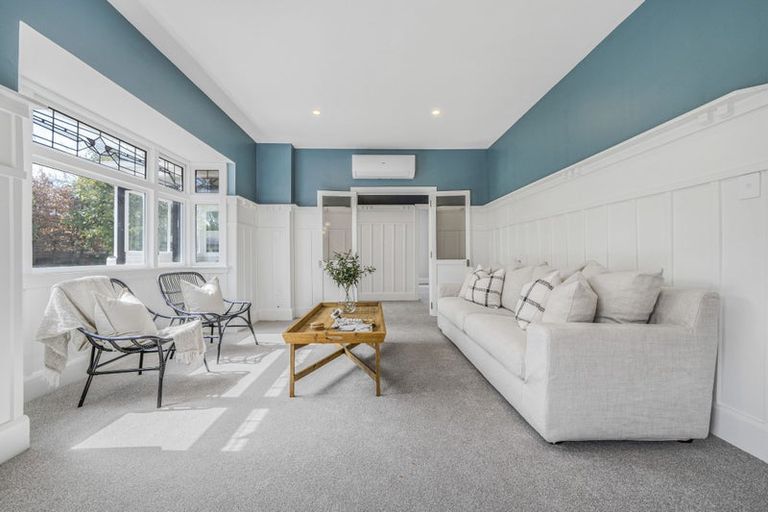 Photo of property in 167 Centaurus Road, Saint Martins, Christchurch, 8022
