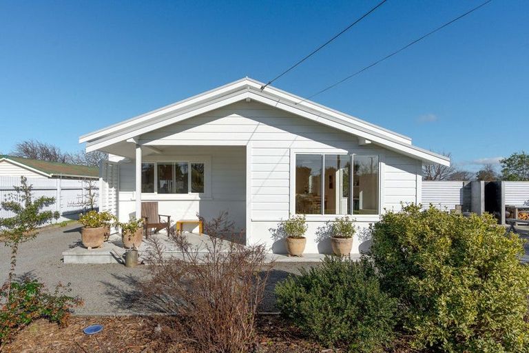 Photo of property in 2 Naples Street, Martinborough, 5711