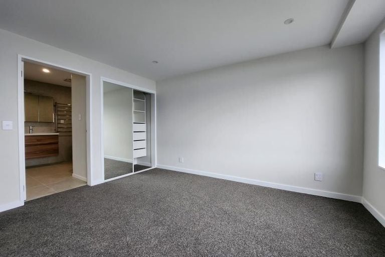 Photo of property in 148u8 Evans Bay Parade, Roseneath, Wellington, 6021