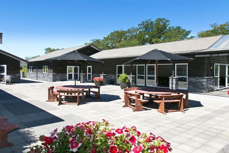 Photo of property in 28 Parawera Drive, Acacia Bay, Taupo, 3330