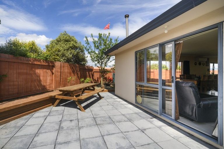 Photo of property in 12 Jordan Way, Kelvin Grove, Palmerston North, 4414