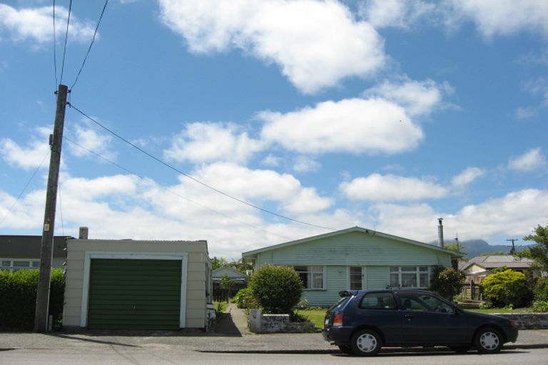 Photo of property in 159 Derby Street, Westport, 7825