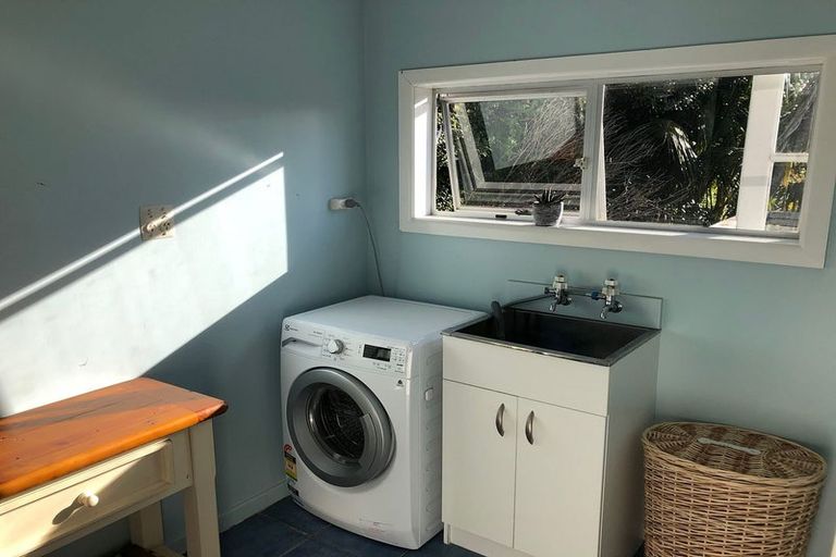 Photo of property in 31 Pleasant Road, Glen Eden, Auckland, 0602