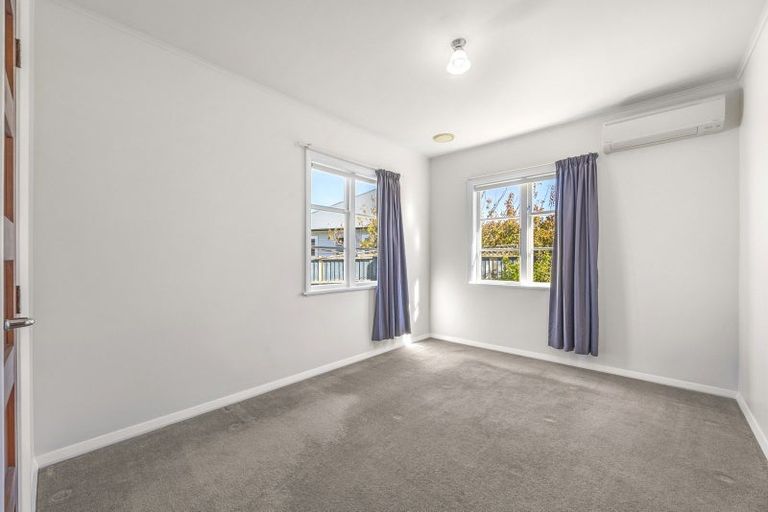 Photo of property in 33 Riley Crescent, Woolston, Christchurch, 8023