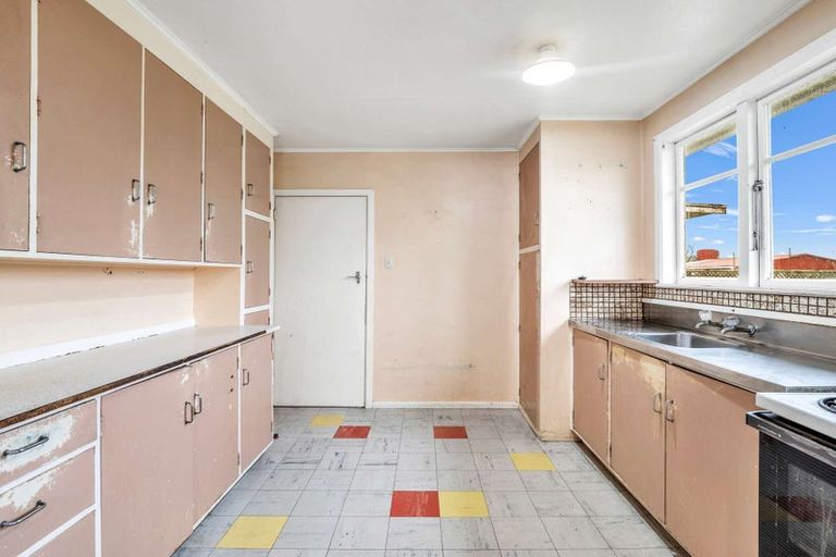 Photo of property in 112 Matai Street, Castlecliff, Whanganui, 4501