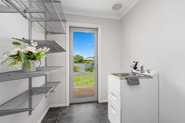Photo of property in 4 Marsden Place, Awapuni, Palmerston North, 4412