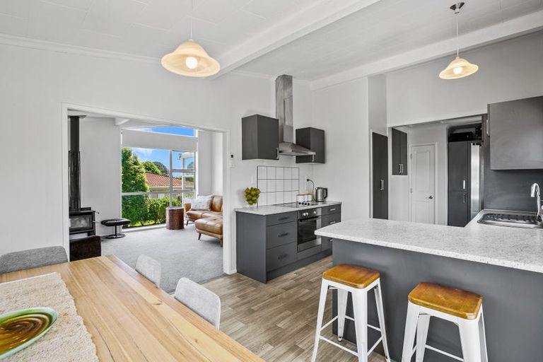 Photo of property in 57 Manu Crescent, Upper Vogeltown, New Plymouth, 4310