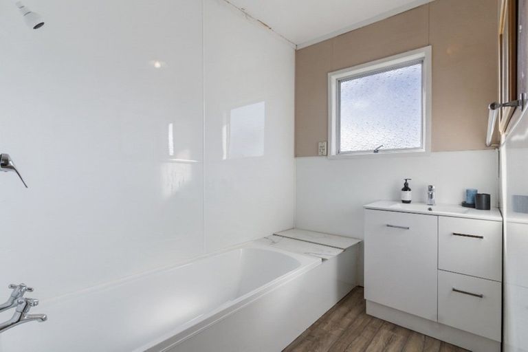 Photo of property in 208 Chartwell Avenue, Whangamata, 3620