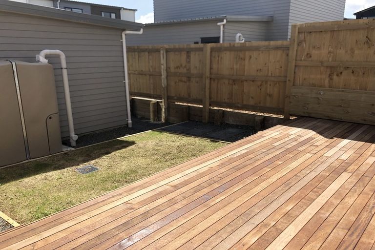 Photo of property in 162 Squadron Drive, Hobsonville, Auckland, 0616