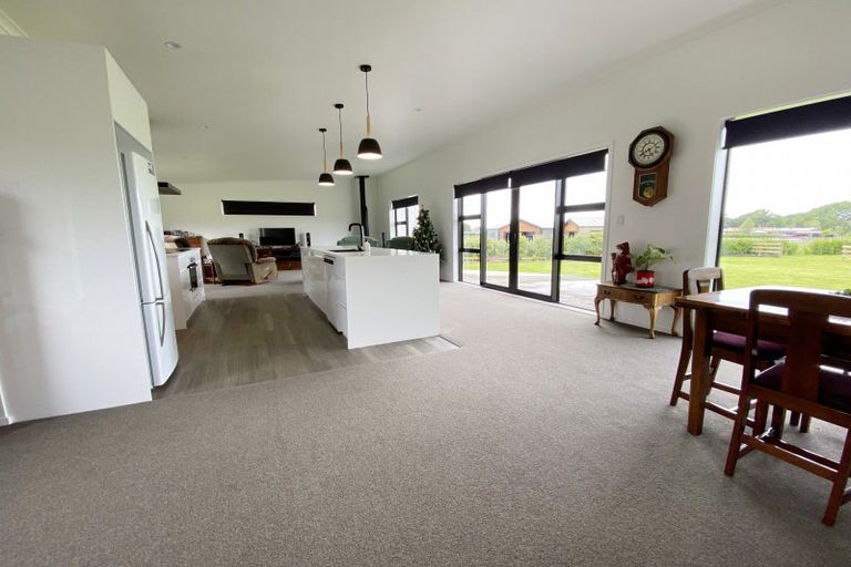 Photo of property in 152 Gladstone Road, Levin, 5571