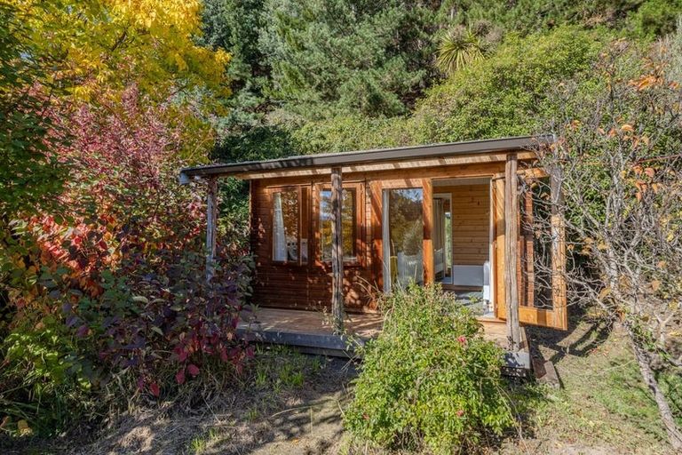 Photo of property in 84 Nook Road, Lake Hawea, 9382