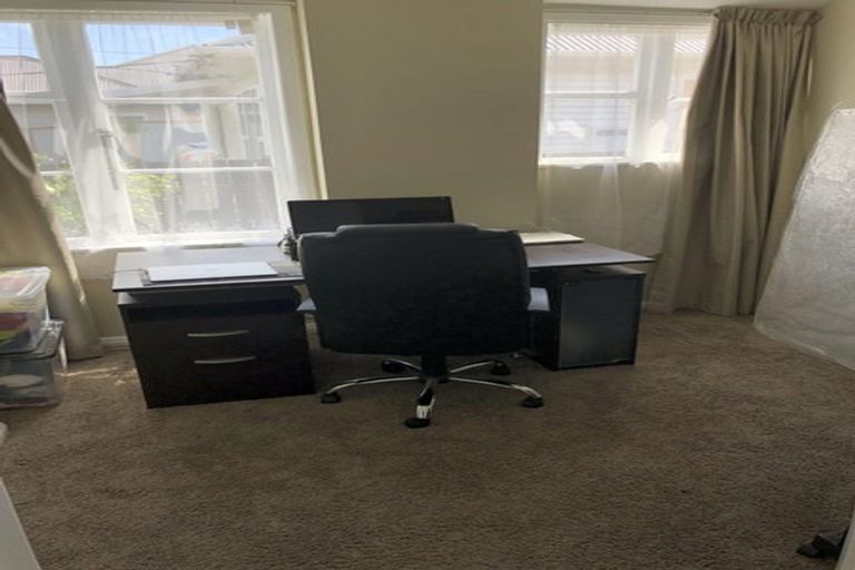 Photo of property in 17 Bauchop Road, Waterloo, Lower Hutt, 5011