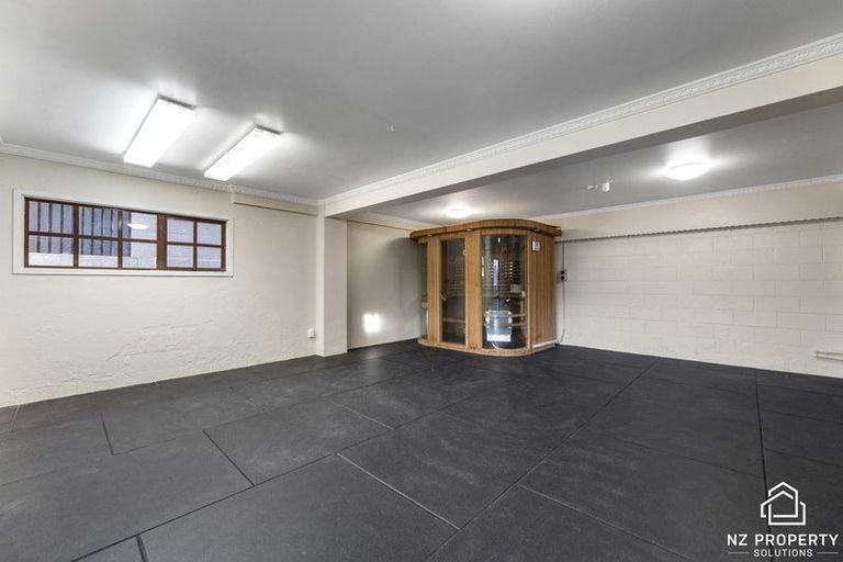 Photo of property in 225 Larnach Road, Waverley, Dunedin, 9013