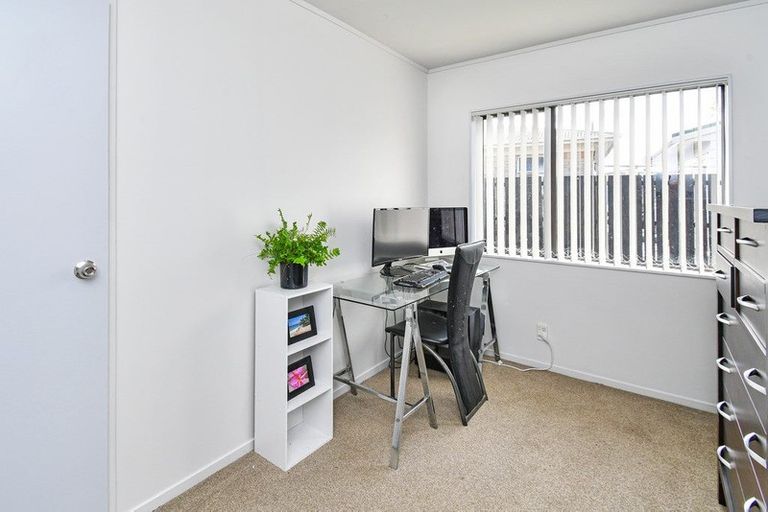 Photo of property in 27 Wakefield Road, Favona, Auckland, 2024