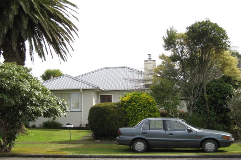 Photo of property in 12 Craig Street, Stratford, 4332