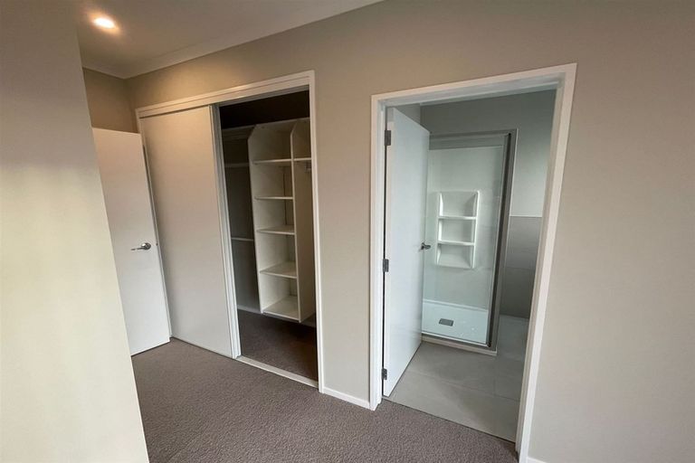 Photo of property in 24 Te Rito Road, Hobsonville, Auckland, 0616