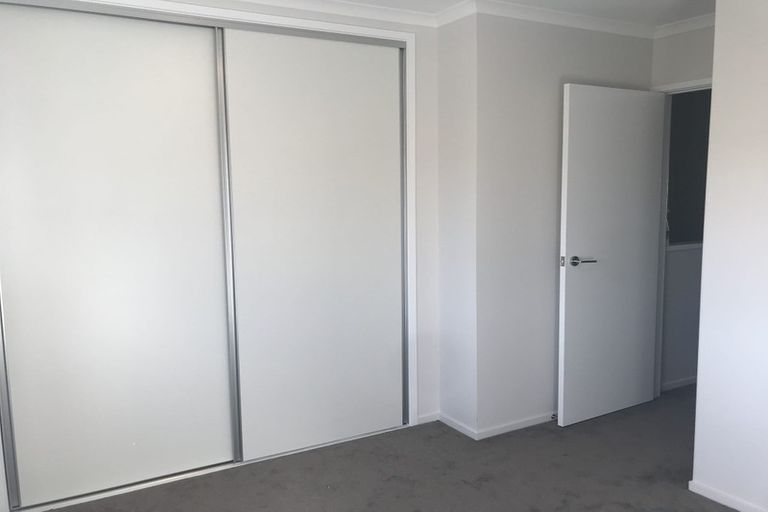 Photo of property in 52 Nugget Avenue, Hobsonville, Auckland, 0616