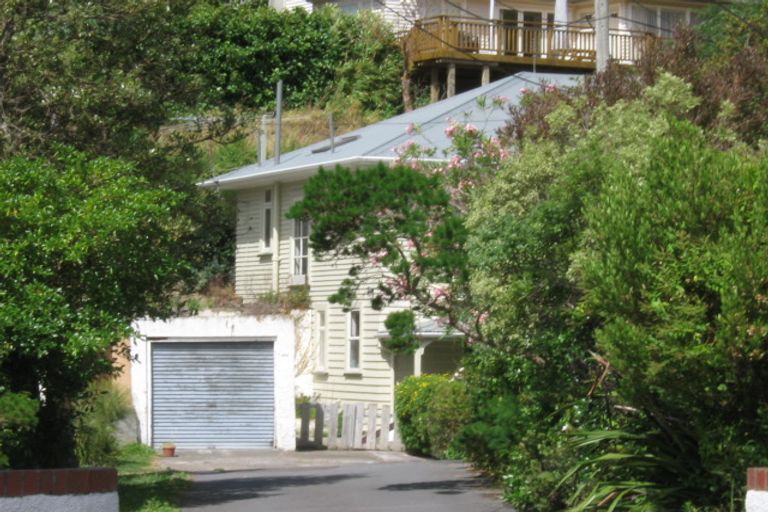 Photo of property in 49 Severn Street, Island Bay, Wellington, 6023