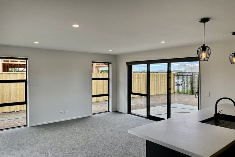 Photo of property in 4 Eileen Way, Rolleston, 7615