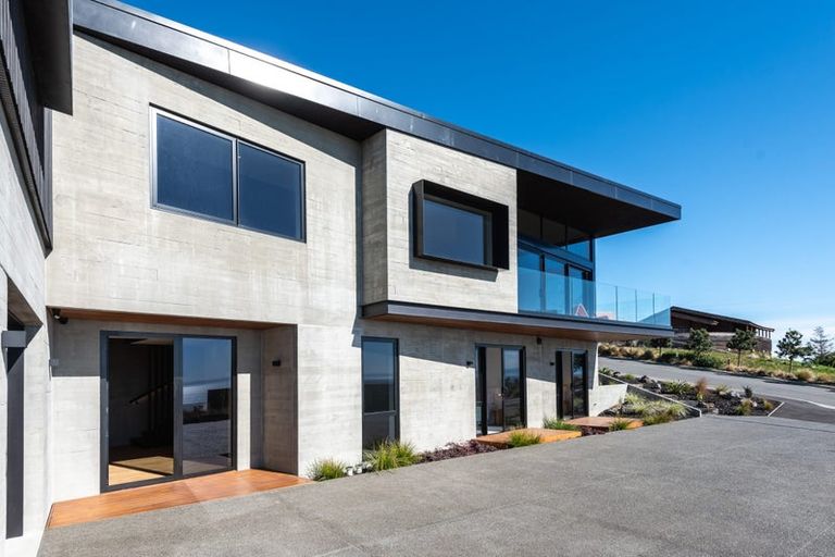 Photo of property in 5 Loader Lane, Clifton, Christchurch, 8081