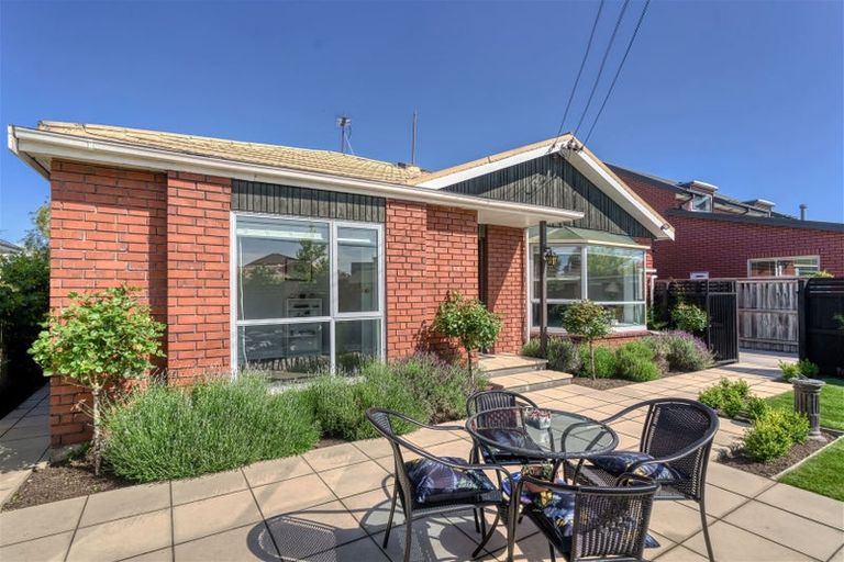 Photo of property in 24 Wyndham Street, Papanui, Christchurch, 8053