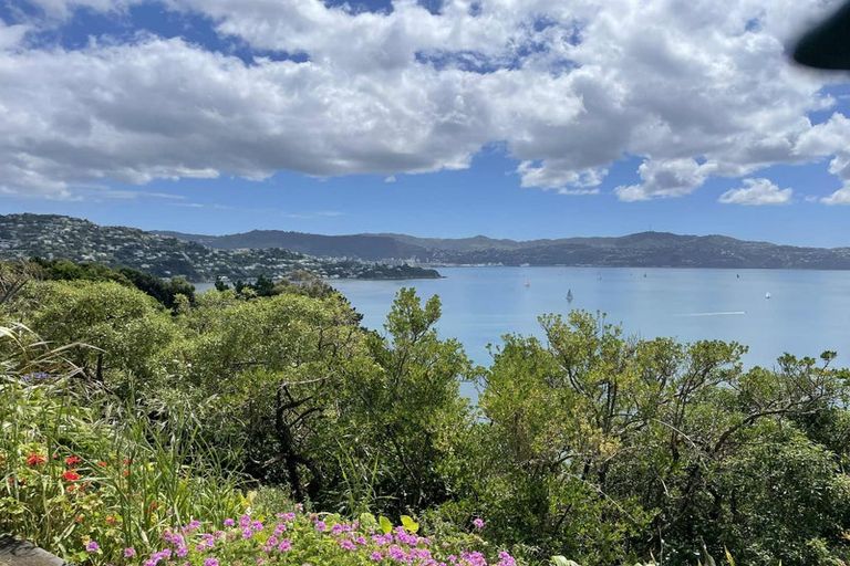 Photo of property in 12 Countess Close, Maupuia, Wellington, 6022