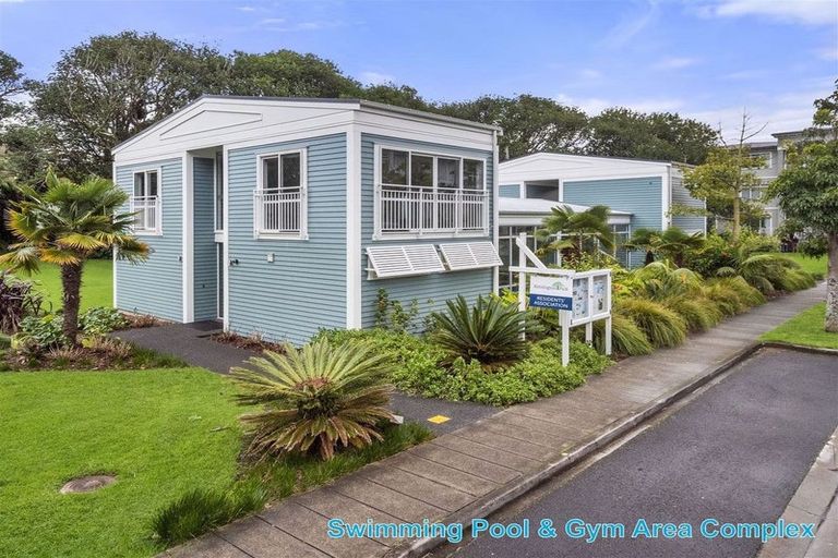 Photo of property in 73 Panorama Heights, Orewa, 0931