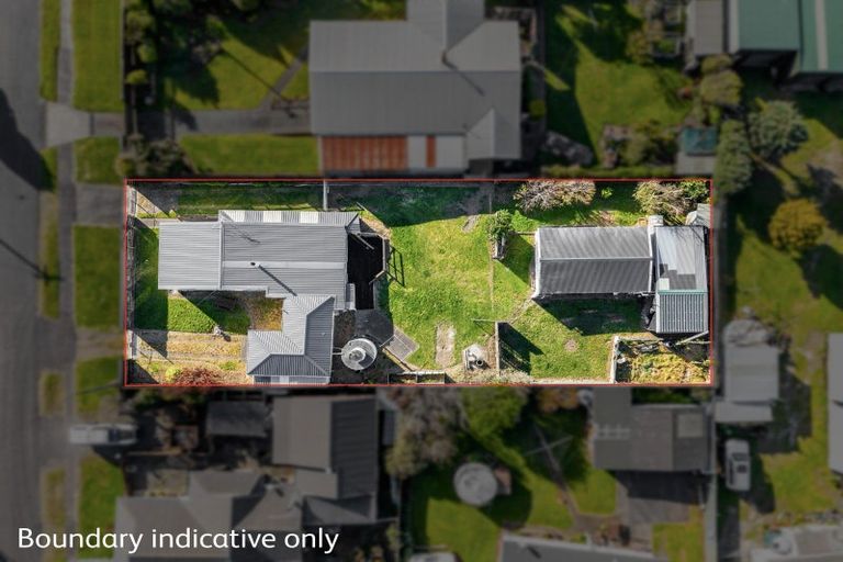 Photo of property in 9 Koura Street, Tangimoana, 4822