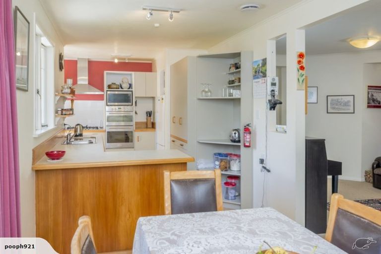 Photo of property in 27 Ngarara Road, Waikanae, 5036