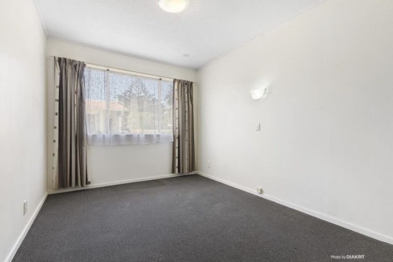 Photo of property in 171f4 Queens Drive, Lyall Bay, Wellington, 6022