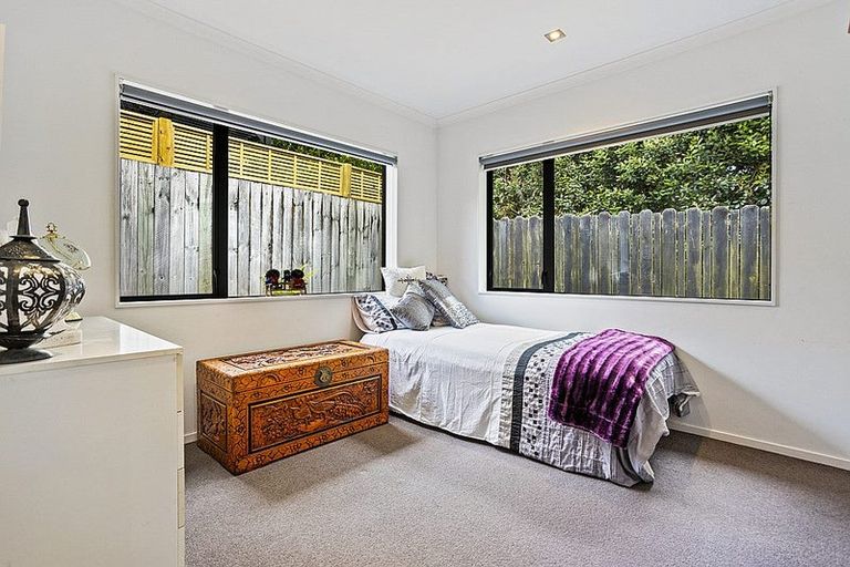 Photo of property in 71a Stottholm Road, Titirangi, Auckland, 0604