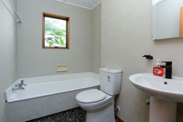 Photo of property in 23 Roslyn Road, Bluff Hill, Napier, 4110
