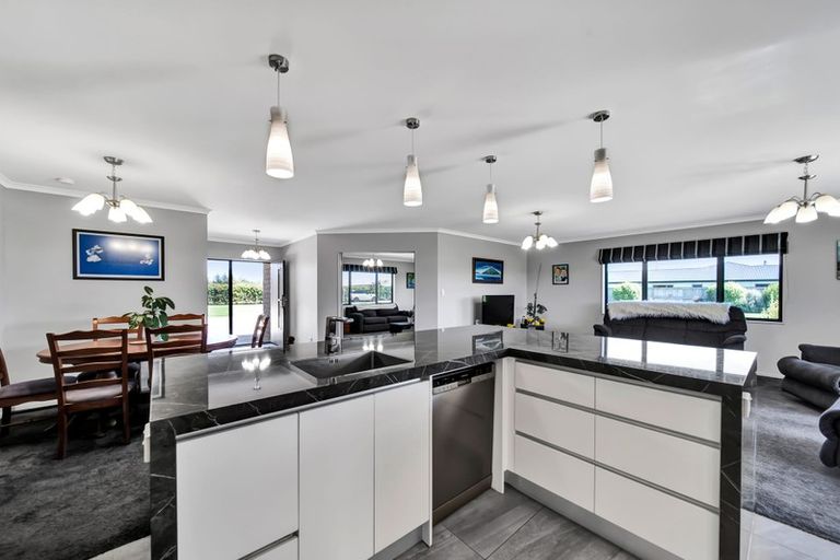 Photo of property in 456 Turuturu Road, Hawera, 4674