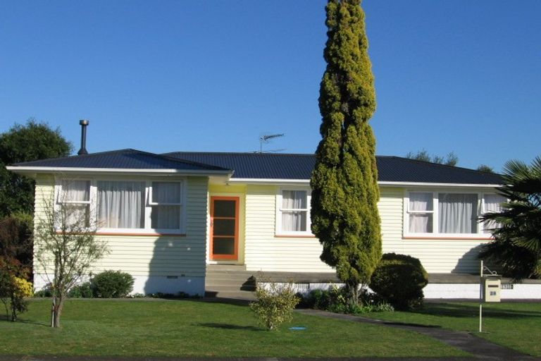 Photo of property in 28 Brightwell Street, Papakura, 2110