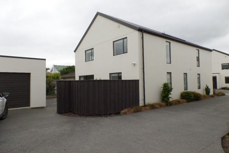 Photo of property in 79 Mandeville Street, Riccarton, Christchurch, 8011