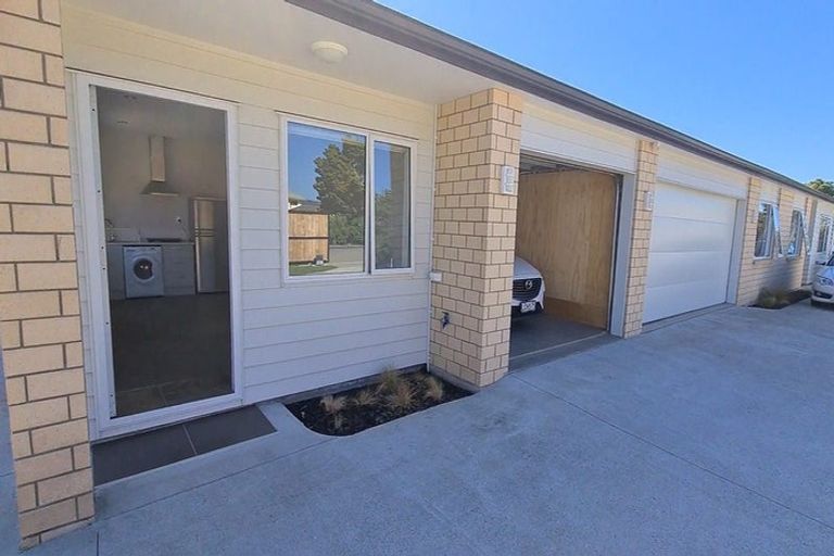Photo of property in 503a Great South Road, Rosehill, Papakura, 2113
