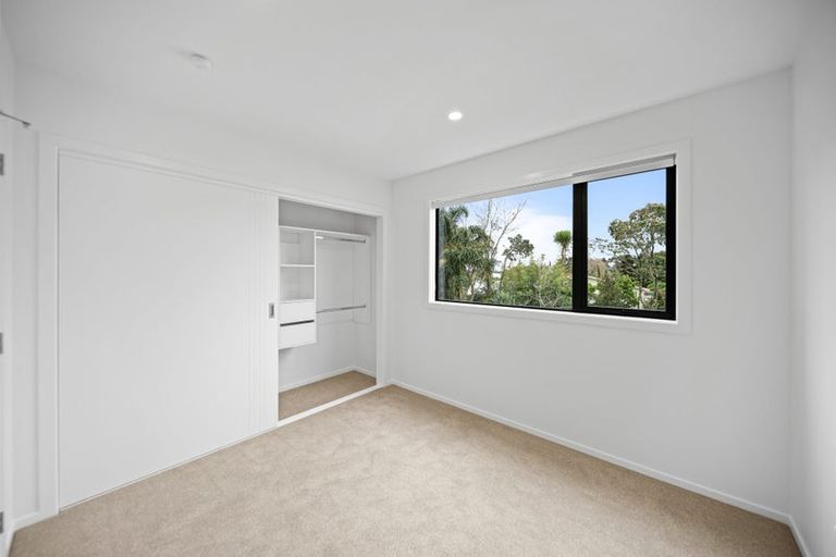 Photo of property in 7/97 Atkinson Road, Titirangi, Auckland, 0604