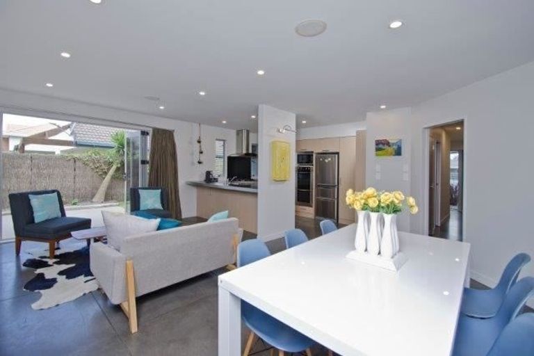 Photo of property in 1 Tay Street, Mount Maunganui, 3116