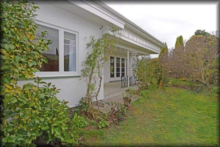 Photo of property in 42a Avondale Road, Taradale, Napier, 4112