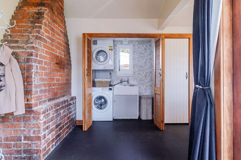 Photo of property in 30 Lombard Street, Palmerston North, 4410