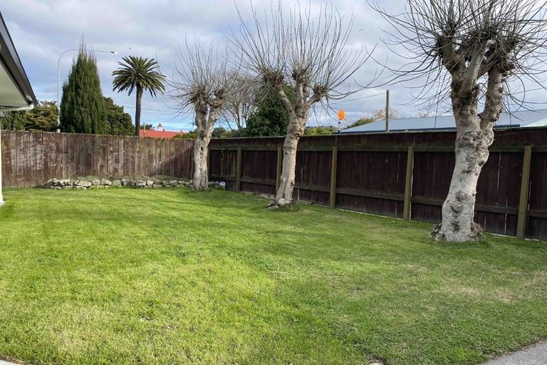 Photo of property in 15 Church Road, Taradale, Napier, 4112