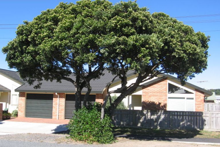 Photo of property in Miramar Villas, 14/6u Brussels Street, Miramar, Wellington, 6022