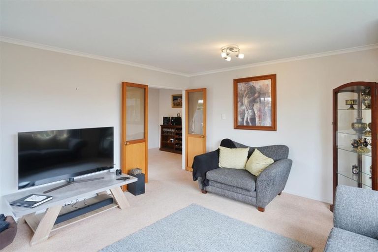 Photo of property in 2 Murfitt Place, Sockburn, Christchurch, 8042